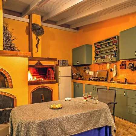 Cozy Apartment-1